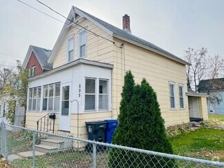 Building Photo - 505 Forest St N