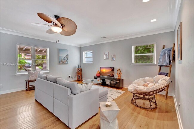 Foto del edificio - 515 SW 9th St