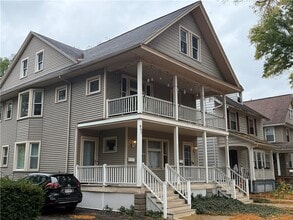 Building Photo - 945 Harvard St