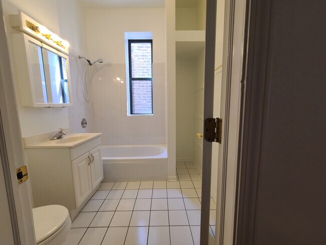 Foto del edificio - 1511 N Rockwell St