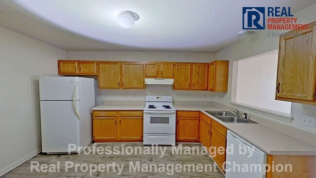 Foto del edificio - 2 BD/2.5 BA Townhome with Convenient Jacksonville Location