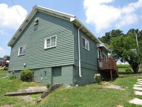 Building Photo - 1660 Nixon Ave