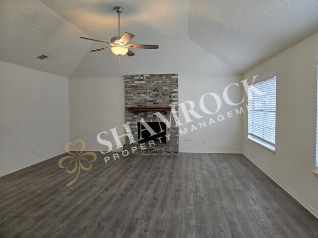 Building Photo - 3/2 Arrowhead Estates Home