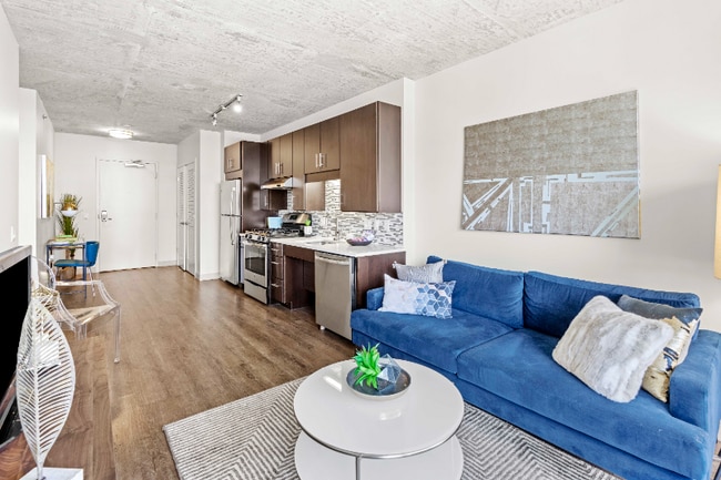 Building Photo - 5 S Green St