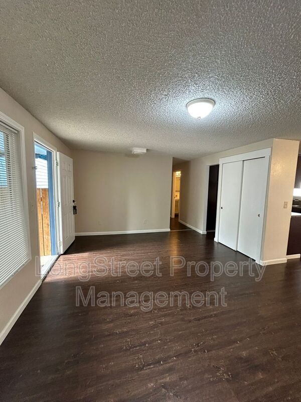Foto del edificio - 14157 SW Allen Blvd