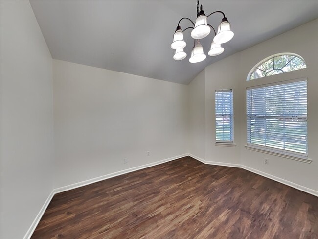 Building Photo - 10467 Twin Circles Dr