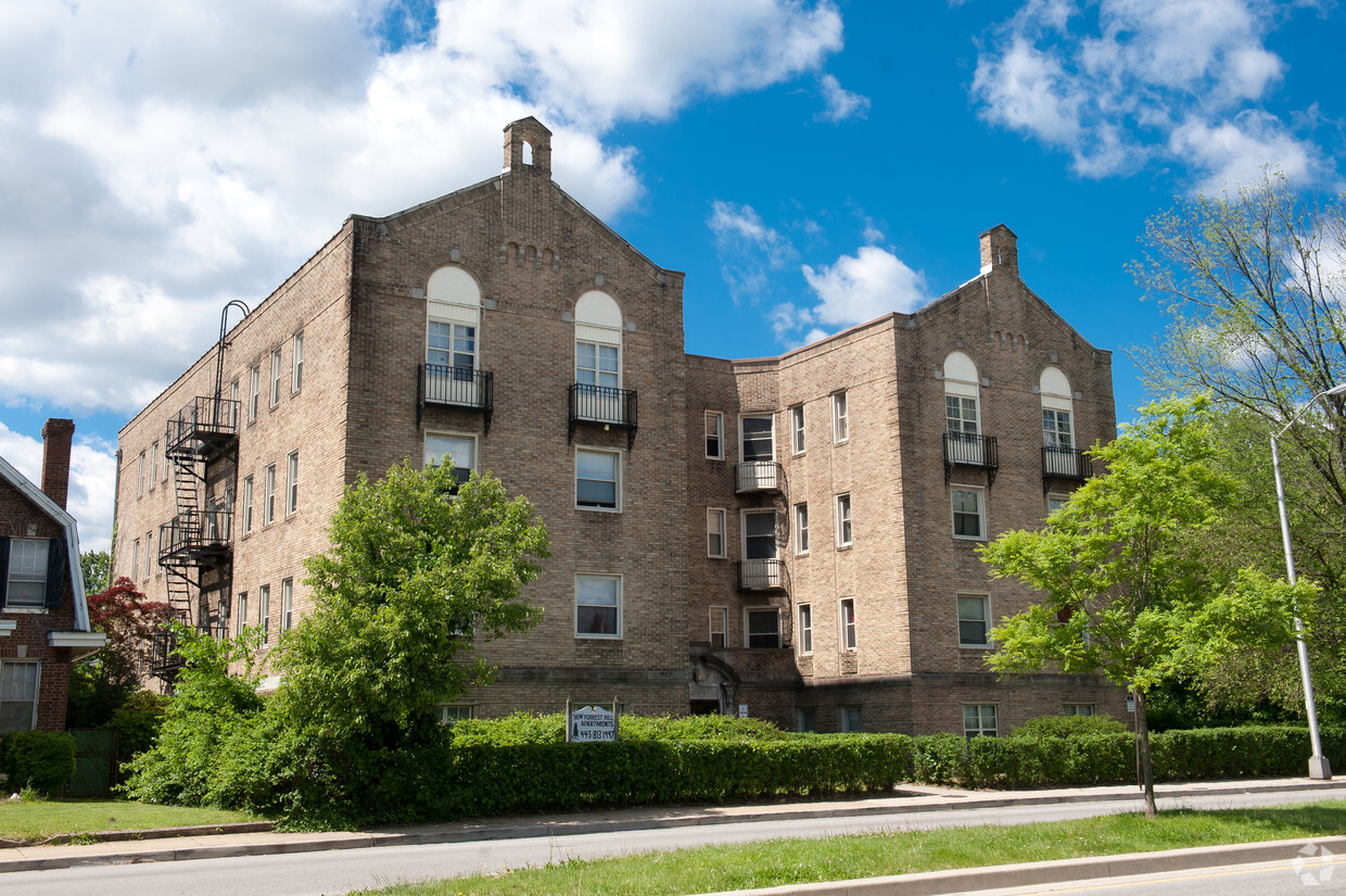 Forest Hills - Forest Hill Apartments