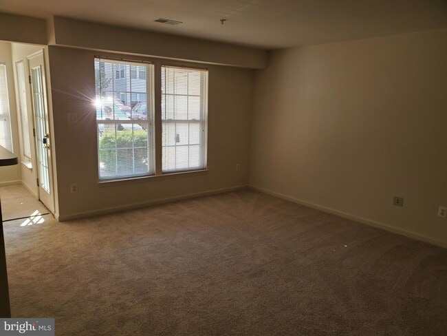 Building Photo - 7502 Calderon Ct
