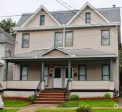 Building Photo - 1365 Capouse Ave