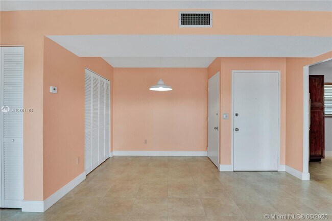 Building Photo - 7787 SW 86th St