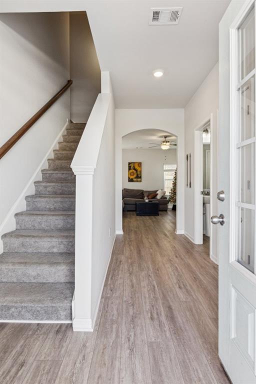 Foto del edificio - 566 Skye Dr