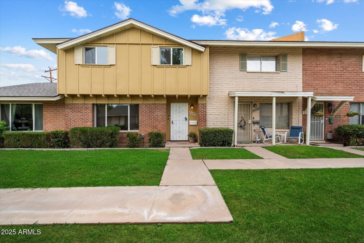 Foto principal - 8447 E Montebello Ave