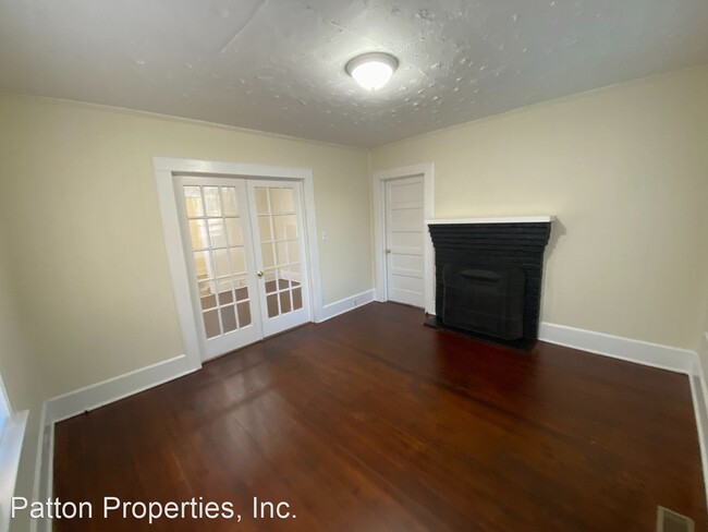 Building Photo - 2 br, 1 bath House - 5020 North Main Street