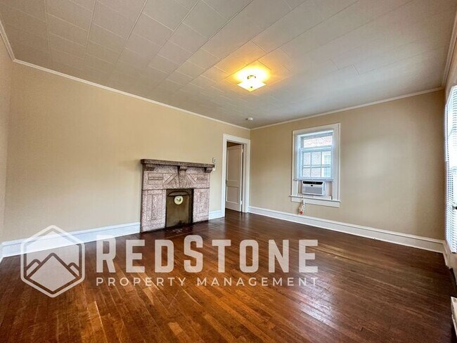 Building Photo - 413 S Mebane St