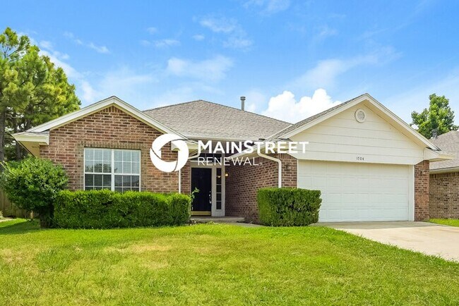 Foto del edificio - 3 Bedroom Pet-Friendly Home in NORMAN, OK with Main Street Renewal