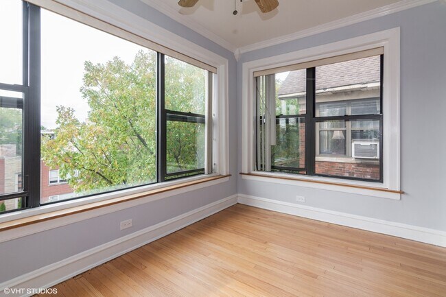 Foto del edificio - 6729 S Merrill Ave