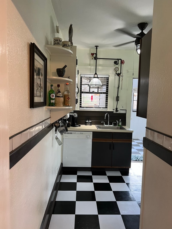 Foto del edificio - 1616 Stokes Ln