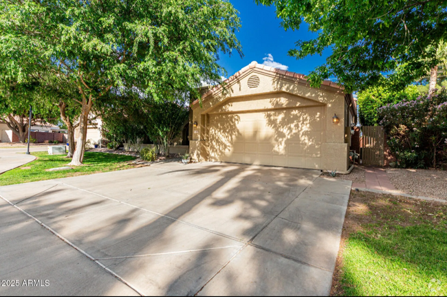 Building Photo - 4747 N 84th Way