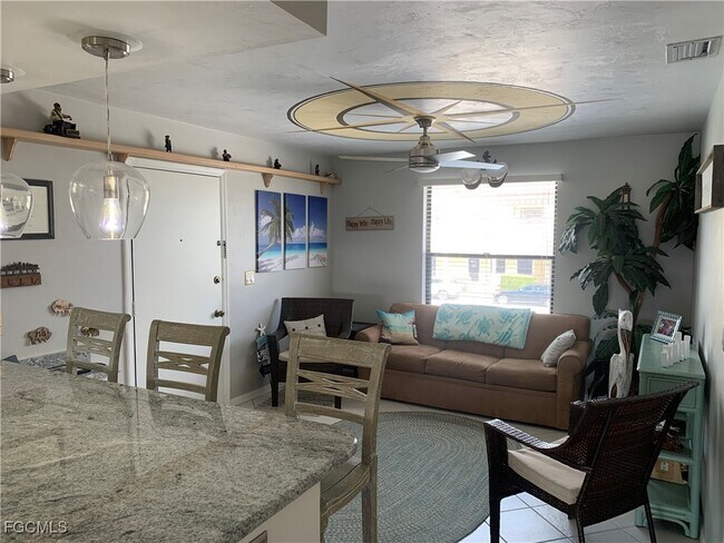 Building Photo - 1628 SE 46th St