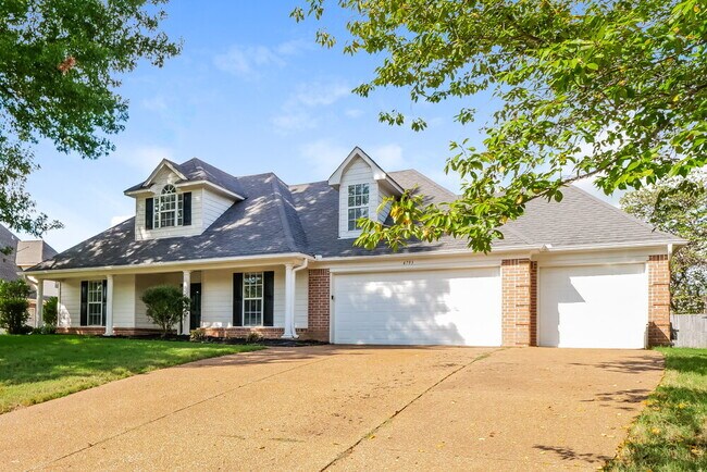 Foto del edificio - 4793 Narcissus Dr