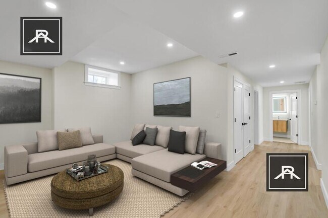 Building Photo - 4 bedroom in Brookline MA 02446