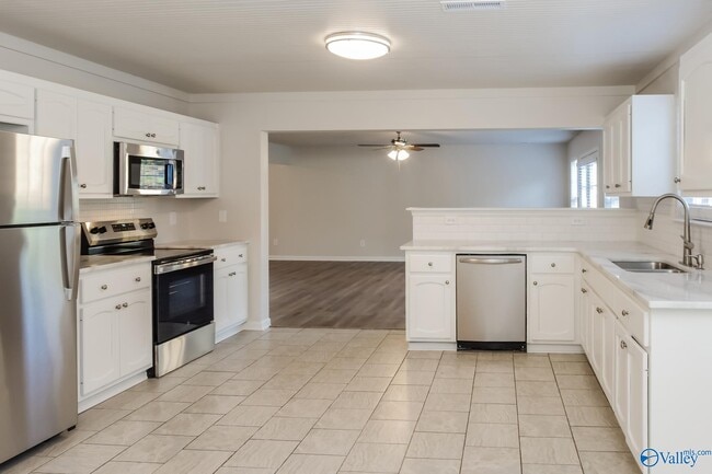 Foto del edificio - 4806 Inglewood Ct SE