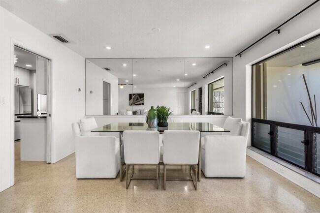 Foto del edificio - 4408 Monroe St