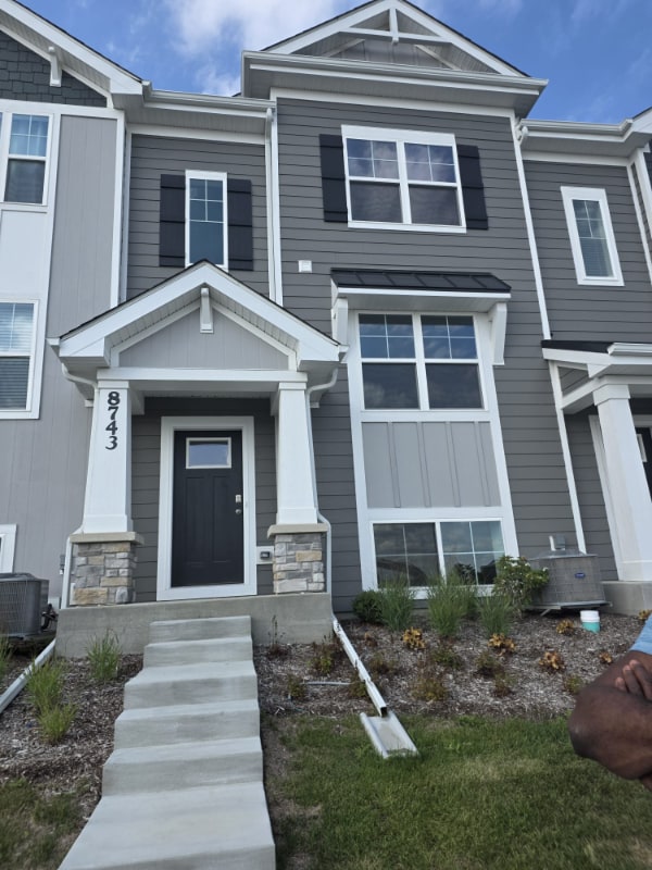 Building Photo - 8743 W 108th Dr