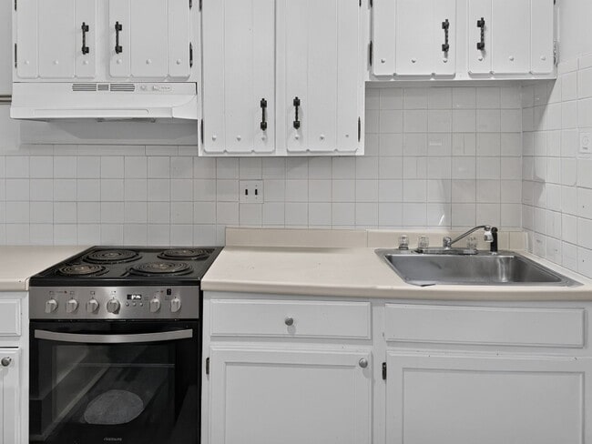 Interior Photo - 166-168 Park Street