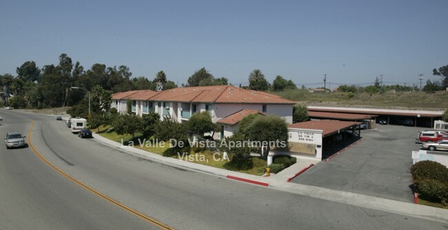 Building Photo - La Valle De Vista