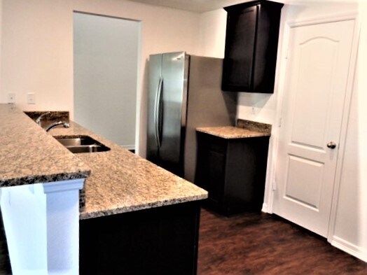 Building Photo - 809 Chatham Walk Drive