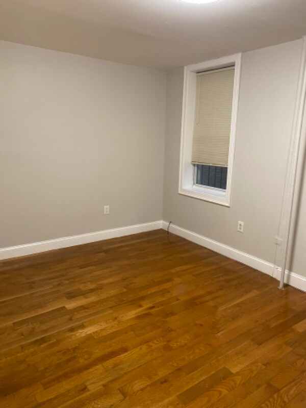 Primary Photo - 7011 Hudson Ave