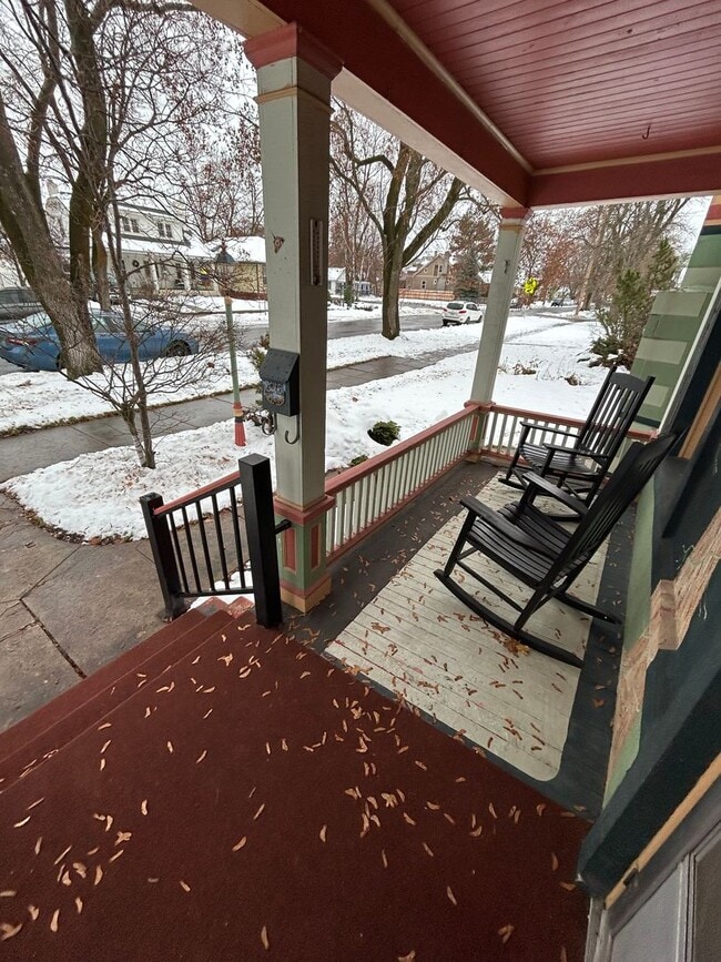 Foto del edificio - 4 Bedroom Home on Kalispell’s East Side – Spacious Yard & Double Garage