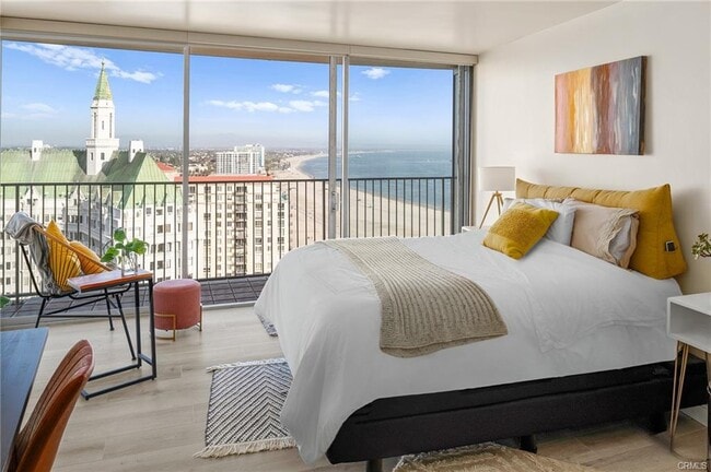 Foto del edificio - 700 E Ocean Blvd