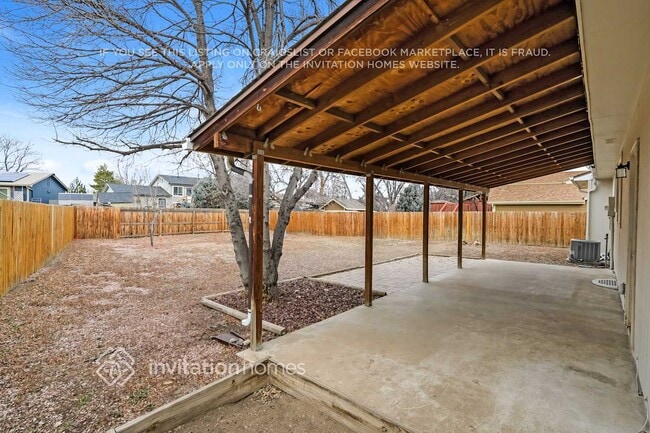 Foto del edificio - 10631 Queen St