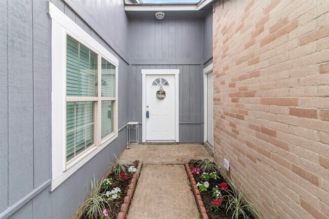 Foto del edificio - 19215 Cypress Canyon Dr