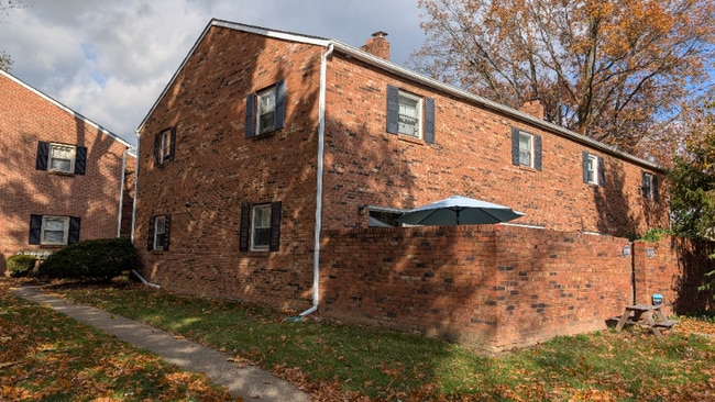 Building Photo - 4670 Merrifield Pl