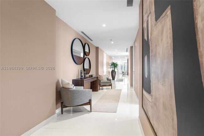 Foto del edificio - 300 Biscayne Blvd