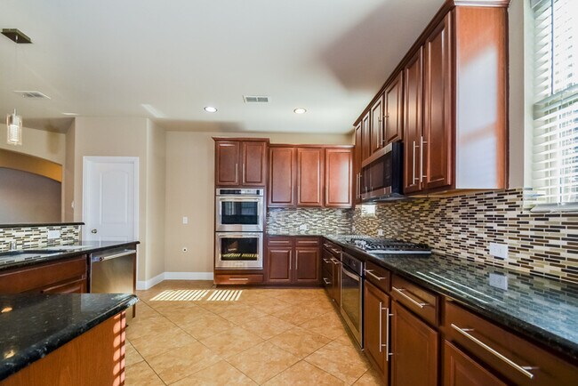 Building Photo - Spacious 4-Bedroom Home in Little Elm