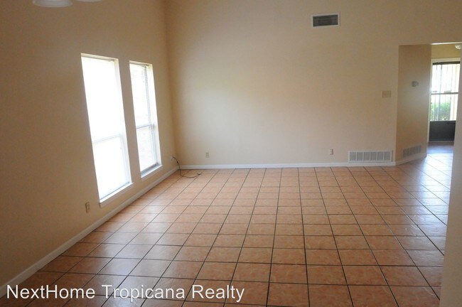 Building Photo - 4 br, 2 bath House - 1410 Buckley Drive
