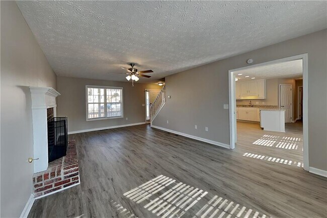 Foto del edificio - 3421 Lynley Mill Ln