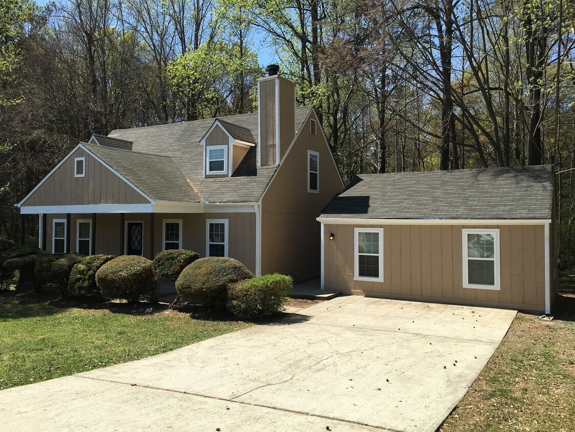 Foto principal - 1405 Bentley Woods Trl