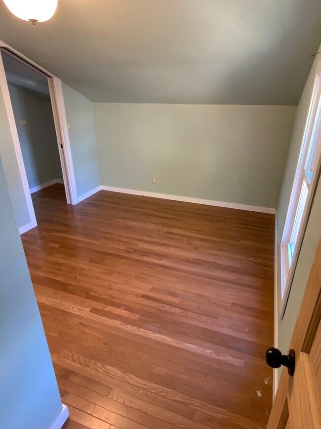 Foto del edificio - Charming Downtown House for Rent