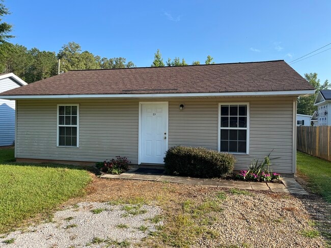 Building Photo - 23 Cottage Ln
