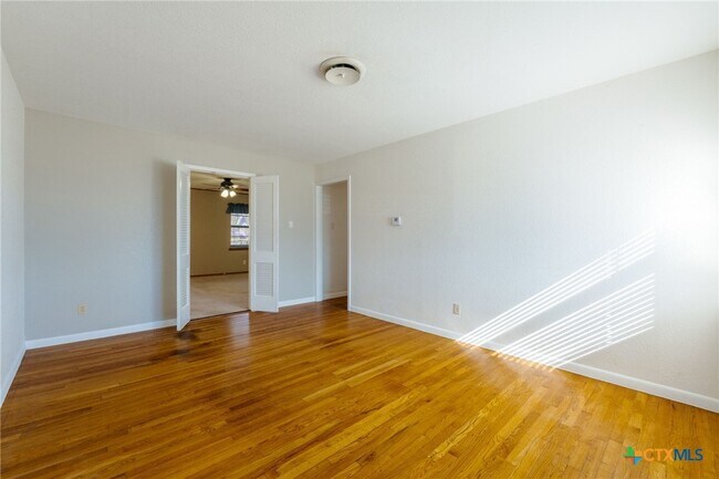 Foto del edificio - 1313 Carrollton Ave