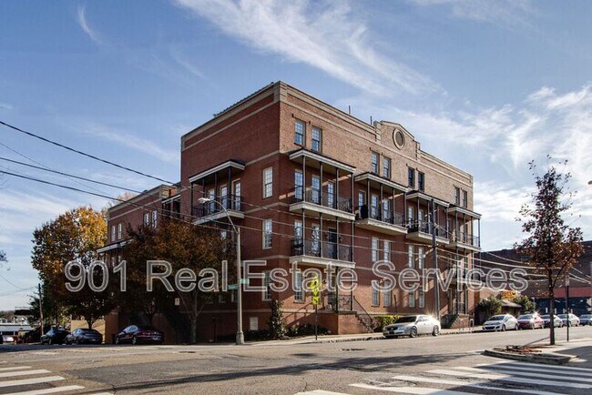 Building Photo - 65 E Pontotoc Ave