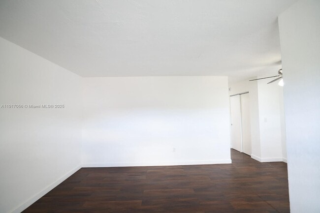 Building Photo - 7200 W 11th Ct