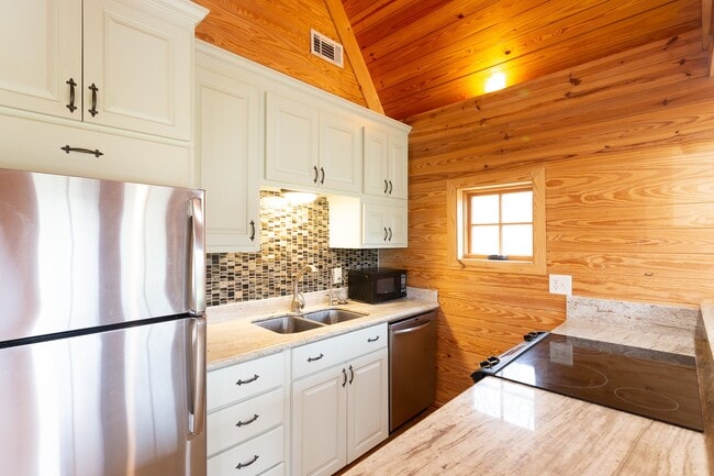 Building Photo - 9035 Brazos River Rd