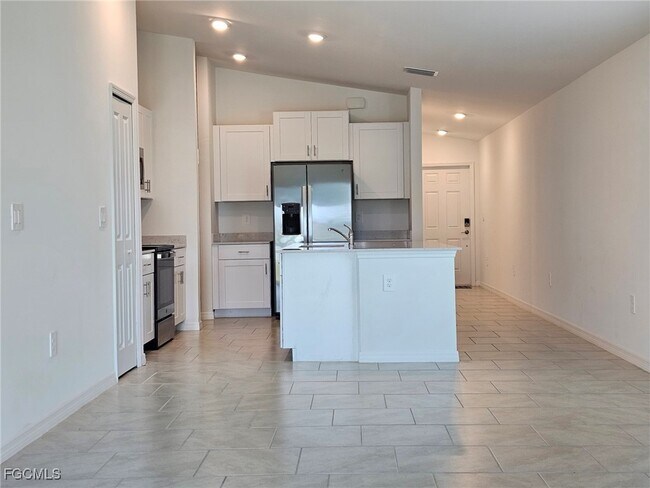 Foto del edificio - 12150 Dakota Ridge Pl