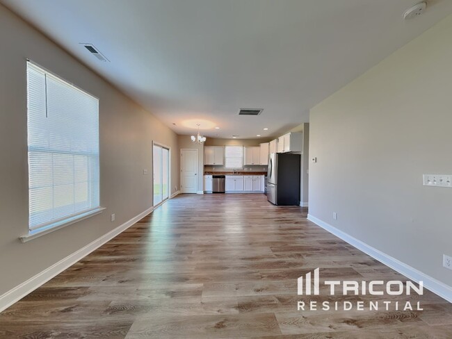 Building Photo - 3317 Lacewing Dr